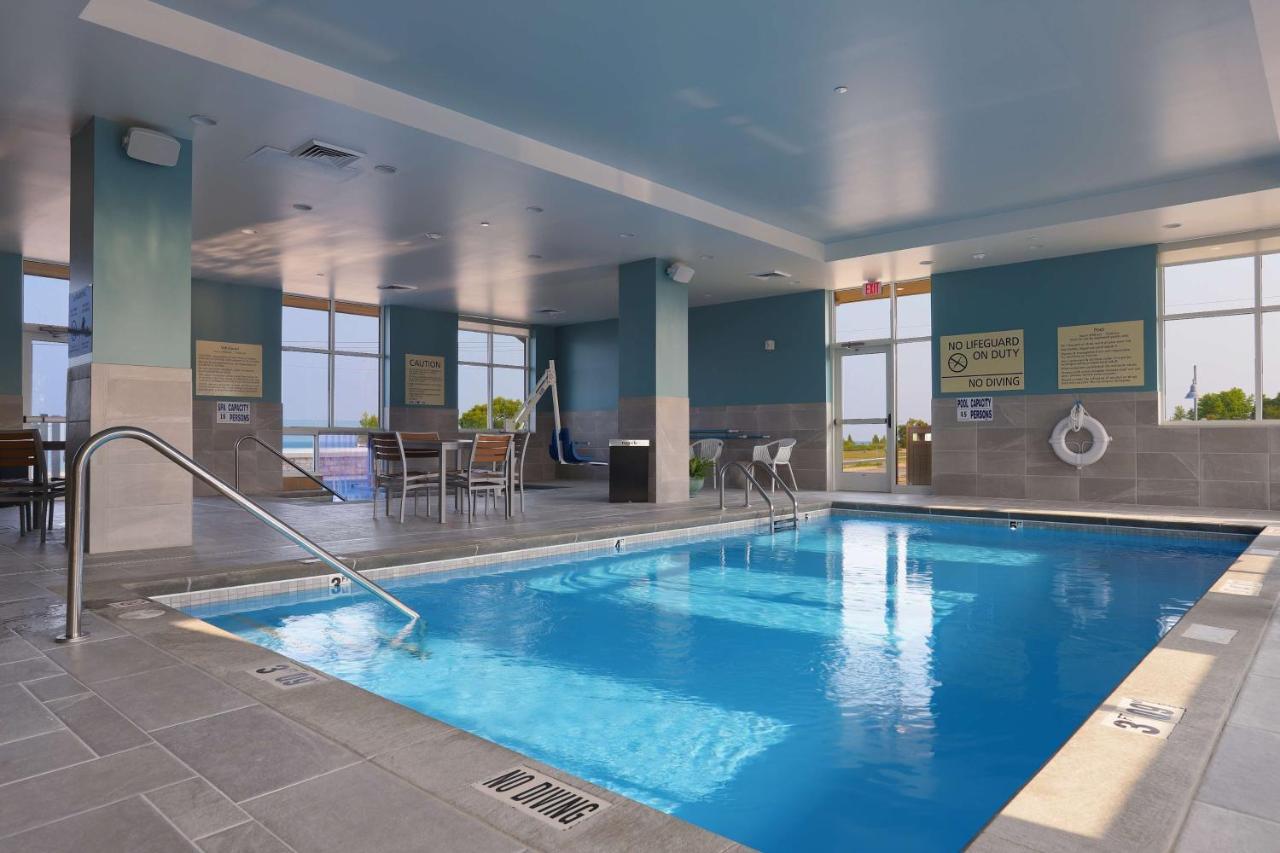 Hampton Inn & Suites Manistee, Mi Exterior foto
